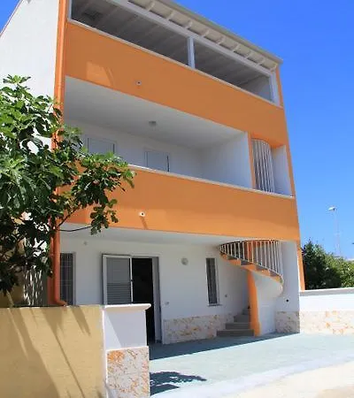 Casa Vacanza Sofia דירה *